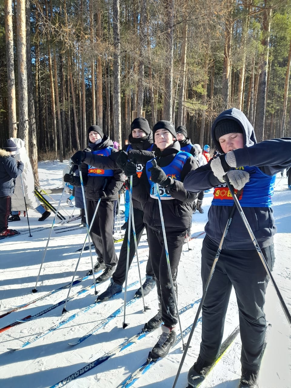 Спорт, учёба и труд рядом идут.